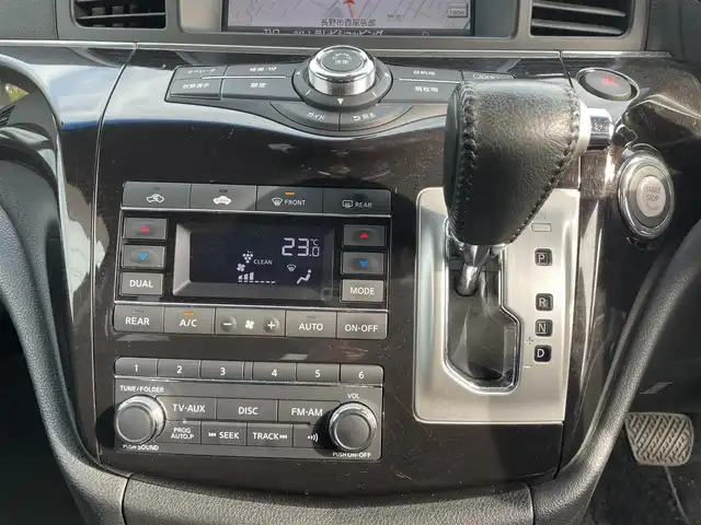 日産 エルグランド 250ハイウェイスター 長野県 2010(平22)年 3万km ブリリアントホワイトパール ワンオーナー/ワンセグテレビ/AM/FM/Bluetooth/全方位カメラ/助手席オットマン/フリップダウンモニター/プッシュスタート/ドアバイザー/純正フロアマット/片側パワースライドドア/片側イージクローザードア/ECOモード/スペアキー/スマートキー/4WD/パワーウィンドウ