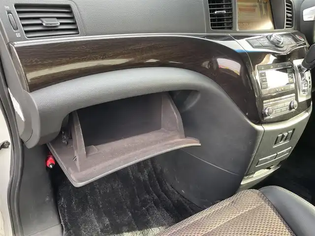 日産 エルグランド 250ハイウェイスター 長野県 2010(平22)年 3万km ブリリアントホワイトパール ワンオーナー/ワンセグテレビ/AM/FM/Bluetooth/全方位カメラ/助手席オットマン/フリップダウンモニター/プッシュスタート/ドアバイザー/純正フロアマット/片側パワースライドドア/片側イージクローザードア/ECOモード/スペアキー/スマートキー/4WD/パワーウィンドウ