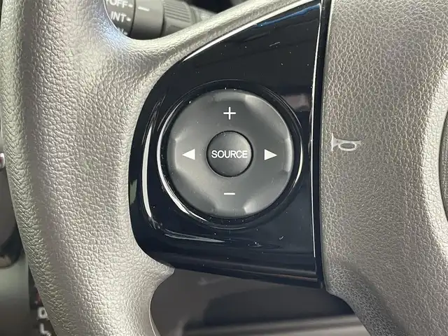 ホンダ Ｎ ＯＮＥ セレクト 群馬県 2018(平30)年 4.6万km プラチナホワイトパール 禁煙車　CDデッキ　ビルトインETC２．０　ドライブレコーダー　アイドリングストップ　横滑り防止　ヘッドライトレベライザー　電動格納ミラー　ハーフレザー　シートヒーター　スマートキー　プッシュスタート