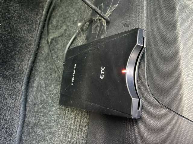 トヨタ アクア S 岩手県 2013(平25)年 7.2万km ライムホワイトパールクリスタルシャイン 純正メモリナビ/AM/FM/CD/DVD/Bluetooth/ワンセグTV/バックカメラ/ETC/衝突被害軽減ブレーキ/横滑り防止装置/オートライト/スマートキー/プッシュスタート/電動格納ミラー/純正15インチAW/取扱説明書