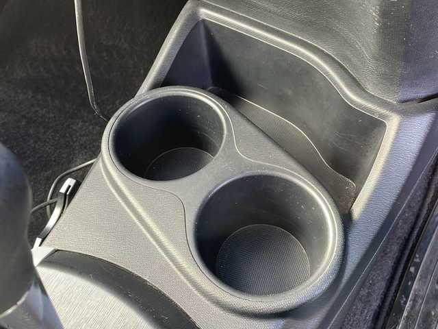 トヨタ アクア S 岩手県 2013(平25)年 7.2万km ライムホワイトパールクリスタルシャイン 純正メモリナビ/AM/FM/CD/DVD/Bluetooth/ワンセグTV/バックカメラ/ETC/衝突被害軽減ブレーキ/横滑り防止装置/オートライト/スマートキー/プッシュスタート/電動格納ミラー/純正15インチAW/取扱説明書