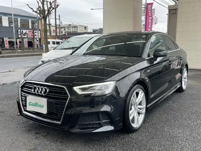 アウディ Ａ３ セダン 30TFSI スポーツ 大阪府 2019(令1)年 2.6万km 黒 ワンオーナー/Sラインパッケージ/メーカーSDナビ/フルセグTV.Bluetooth/バックカメラ/クルコン/パドルシフト/前席シートヒーター/運転席パワーシート/スマートキー/プッシュスタート/オートLEDヘッドライト/ドラレコ/ビルトインETC2.0/純正フロアマット/保証書.取説有り