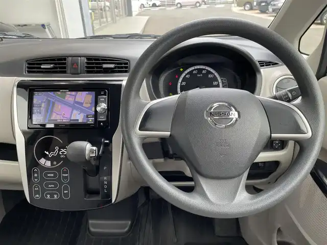 日産 デイズ X Vセレ +SeftyⅡ 福島県 2015(平27)年 2.6万km 青Ｍ ワンオーナー/社外メモリーナビ/CD/DVD/SD/ワンセグTV/社外14インチAW(純正ホイール＋夏タイヤ積込)/衝突被害軽減システム/アラウンドビューモニター/アイドリングストップ/プッシュスタート/ドアバイザー/フロアマット