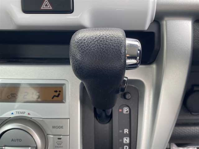 マツダ フレア クロスオーバー XS 福岡県 2015(平27)年 6.8万km 青Ｍ ・ホワイトルーフ/ ・衝突被害軽減システム/・純正メモリナビ ”CA9PC”/フルセグTV/CD/DVD/BT/USB/SD/ipod/・バックカメラ/・D席シートヒーター/・ETC/・HID AUTOヘッドライト/・アイドリングストップ/・シートリフター/・スマートキー/・ドアバイザー/・純正15インチAW/・保証書/取扱説明書/記録簿
