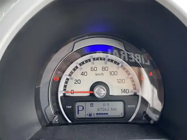 マツダ フレア クロスオーバー XS 福岡県 2015(平27)年 6.8万km 青Ｍ ・ホワイトルーフ/ ・衝突被害軽減システム/・純正メモリナビ ”CA9PC”/フルセグTV/CD/DVD/BT/USB/SD/ipod/・バックカメラ/・D席シートヒーター/・ETC/・HID AUTOヘッドライト/・アイドリングストップ/・シートリフター/・スマートキー/・ドアバイザー/・純正15インチAW/・保証書/取扱説明書/記録簿