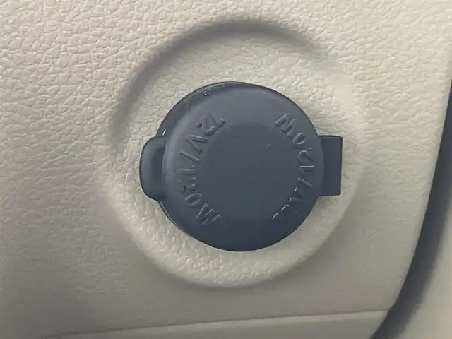 スズキ ラパン ＬＣ L 愛知県 2024(令6)年 0.3万km トラッドカーキメタリック 全方位モニター用カメラＰＫＧ装着車　デュアルカメラブレーキ　衝突軽減装置　車線逸脱　リヤパーキングセンサー　ＬＥＤオートライト　プッシュスタート　ハーフレザー　シートヒーター　純正フロアマット　禁煙車