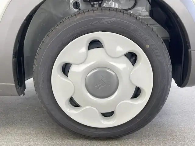 スズキ ラパン ＬＣ L 愛知県 2024(令6)年 0.3万km トラッドカーキメタリック 全方位モニター用カメラＰＫＧ装着車　デュアルカメラブレーキ　衝突軽減装置　車線逸脱　リヤパーキングセンサー　ＬＥＤオートライト　プッシュスタート　ハーフレザー　シートヒーター　純正フロアマット　禁煙車