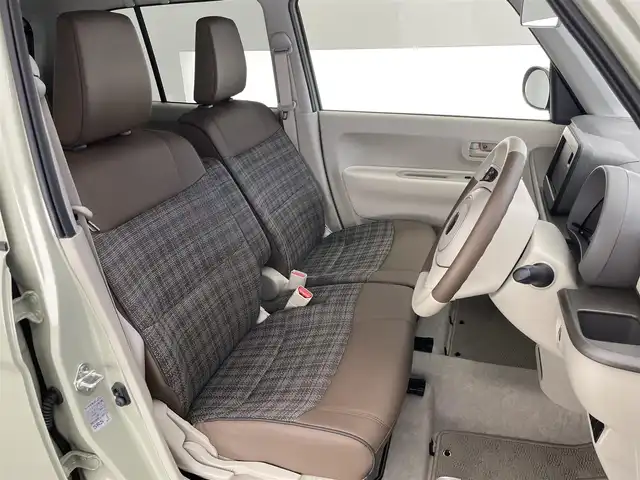 スズキ ラパン ＬＣ L 愛知県 2024(令6)年 0.3万km トラッドカーキメタリック 全方位モニター用カメラＰＫＧ装着車　デュアルカメラブレーキ　衝突軽減装置　車線逸脱　リヤパーキングセンサー　ＬＥＤオートライト　プッシュスタート　ハーフレザー　シートヒーター　純正フロアマット　禁煙車