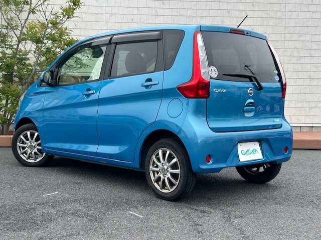 日産 デイズ X Vセレ +SeftyⅡ 茨城県 2015(平27)年 4万km 青 純正ナビ　/ドライブレコーダー　/全方位カメラ　/バックカメラ　/アイドリングストップ　/社外ＡＷ　/横滑り防止システム　/衝突軽減システム　/パワーウィンドウ　/パワーステアリング　/スマートキー　/純正フロアマット