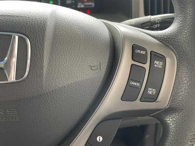 ホンダ ステップワゴン G インターナビコンフォートセレ 沖縄県 2013(平25)年 7.5万km クリスタルブラックパール (株)IDOMが運営する【じしゃロンコザ店】の自社ローン専用車両になりますこちらは現金またはオートローンご利用時の価格です。自社ローンご希望の方は別途その旨お申付け下さい/純正ナビ　/ＴＶ　/Ｂｌｕｅｔｏｏｔｈ接続　/バックカメラ　/ＥＴＣ　/ＣＤ／ＤＶＤ再生　/フリップダウンモニター　/両側パワースライドドア　/クルーズコントロール　/スマートキー　/スペアキー　/オートライト