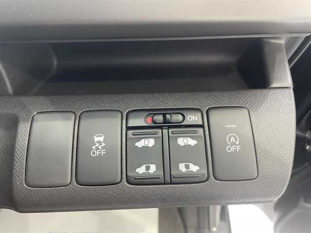 ホンダ ステップワゴン G インターナビコンフォートセレ 沖縄県 2013(平25)年 7.5万km クリスタルブラックパール (株)IDOMが運営する【じしゃロンコザ店】の自社ローン専用車両になりますこちらは現金またはオートローンご利用時の価格です。自社ローンご希望の方は別途その旨お申付け下さい/純正ナビ　/ＴＶ　/Ｂｌｕｅｔｏｏｔｈ接続　/バックカメラ　/ＥＴＣ　/ＣＤ／ＤＶＤ再生　/フリップダウンモニター　/両側パワースライドドア　/クルーズコントロール　/スマートキー　/スペアキー　/オートライト