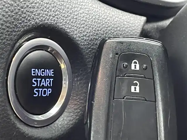 トヨタ カローラツーリング G－X プラス 群馬県 2020(令2)年 2.8万km シルバーマイカM 純正7インチナビ Bカメ ETC ACC LKA BSM PCS コーナーセンサー ステアリングリモコン Pスタート スマートキー 純正フロアマット LEDヘッドライト オートライト オートハイビーム