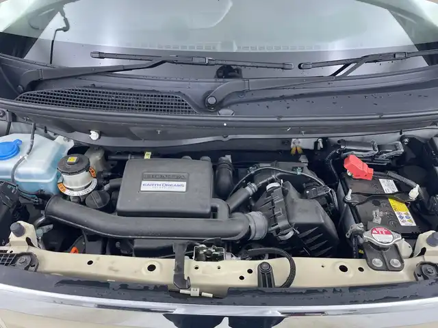 ホンダ Ｎ ＢＯＸ G L ホンダセンシング 愛知県 2019(平31)年 1.5万km プレミアムアイボリーパールⅡ 純正８インチナビ（AM/FM/ワンセグ/BT/CD/DVD）/片側パワースライドドア/レーダークルーズコントロール/リアドア側サンシェード/充電専用USBジャック×２/ホンダセンシング/・衝突軽減ブレーキ/・レーンキープアシスト/・横滑り防止機能/・クリアランスソナー/・先行車発進通知/・標識認識機能/LEDヘッドライト/バックカメラ/スマートキー/プッシュスタート/純正前後ドライブレコーダー/ビルトインETC/純正フロアマット/純正ホイールキャップ/LEDヘッドライト/ドアバイザー/アイドリングストップ/ステアリングスイッチ/ドアバイザー/前後コーナーセンサー