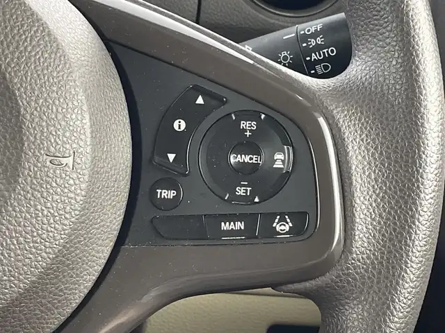 ホンダ Ｎ ＢＯＸ G L ホンダセンシング 愛知県 2019(平31)年 1.5万km プレミアムアイボリーパールⅡ 純正８インチナビ（AM/FM/ワンセグ/BT/CD/DVD）/片側パワースライドドア/レーダークルーズコントロール/リアドア側サンシェード/充電専用USBジャック×２/ホンダセンシング/・衝突軽減ブレーキ/・レーンキープアシスト/・横滑り防止機能/・クリアランスソナー/・先行車発進通知/・標識認識機能/LEDヘッドライト/バックカメラ/スマートキー/プッシュスタート/純正前後ドライブレコーダー/ビルトインETC/純正フロアマット/純正ホイールキャップ/LEDヘッドライト/ドアバイザー/アイドリングストップ/ステアリングスイッチ/ドアバイザー/前後コーナーセンサー