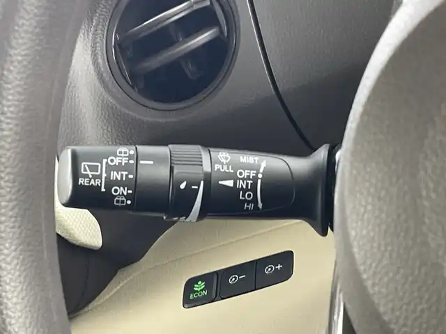 ホンダ Ｎ ＢＯＸ G L ホンダセンシング 愛知県 2019(平31)年 1.5万km プレミアムアイボリーパールⅡ 純正８インチナビ（AM/FM/ワンセグ/BT/CD/DVD）/片側パワースライドドア/レーダークルーズコントロール/リアドア側サンシェード/充電専用USBジャック×２/ホンダセンシング/・衝突軽減ブレーキ/・レーンキープアシスト/・横滑り防止機能/・クリアランスソナー/・先行車発進通知/・標識認識機能/LEDヘッドライト/バックカメラ/スマートキー/プッシュスタート/純正前後ドライブレコーダー/ビルトインETC/純正フロアマット/純正ホイールキャップ/LEDヘッドライト/ドアバイザー/アイドリングストップ/ステアリングスイッチ/ドアバイザー/前後コーナーセンサー