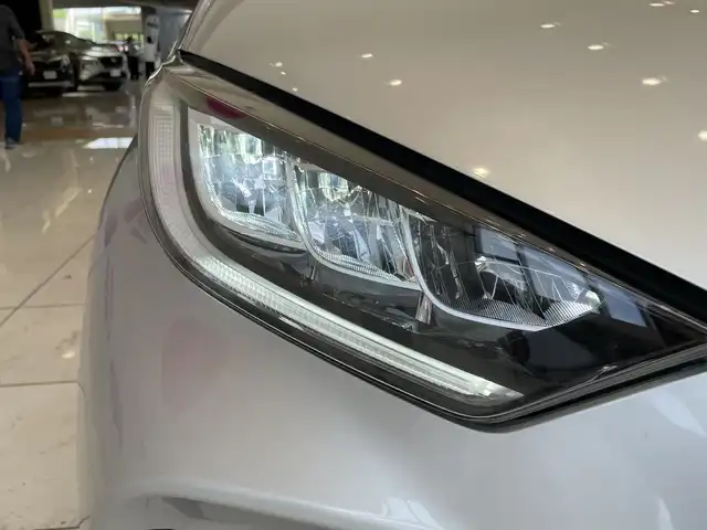 トヨタ ヤリス ハイブリッド Z 埼玉県 2020(令2)年 5.4万km シルバーM セーフティセンス/モデリスタエアロ/純正ナビ/　 BT/USB/バックカメラ/レーダークルーズコントロール/レーンキープアシスト/LEDオートライト/シートヒーター/純正16インチアルミホイール/ステアリングスイッチ/ETC/スマートキー×2/禁煙車
