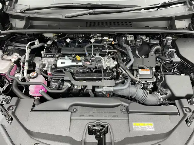 トヨタ プリウス Z 宮城県 2024(令6)年 1.3万km アティチュードブラックマイカ 4WD/寒冷地仕様/ヒーテッドフロントガラス/純正ナビ/(AM/FM/TV/BT/USB/Miracast)/バックカメラ/フロントカメラ/ビルトインETC2.0/デジタルインナーミラー/レザーシート/パワーシート/シートメモリー/シートヒーター/エアシート/ステアリングヒーター/レーダークルーズコントロール/プッシュスタート/スマートキー/オートライト/オートマチックハイビーム/LEDヘッドライト/ドアバイザー/純正フロアマット/純正19インチアルミホイール