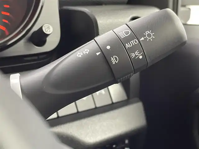 スズキ ジムニー 群馬県 2024(令6)年 0.2万km ブルーイッシュブラックパール3 禁煙車　純正ナビ　バックカメラ　Bluetooth　フルセグ　衝突軽減システム　クルーズコントロール　シートヒーター　ダウンヒルアシスト　横滑り防止装置　アイドリングストップ　車線逸脱警報　オートライト　LEDヘッドライト