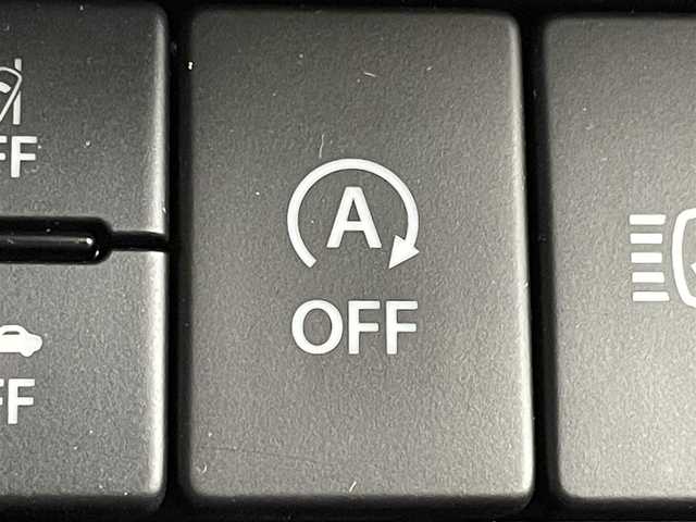 スズキ ジムニー XC 群馬県 2024(令6)年 0.2万km ブルーイッシュブラックパール3 禁煙車　純正ナビ　バックカメラ　Bluetooth　フルセグ　衝突軽減システム　クルーズコントロール　シートヒーター　ダウンヒルアシスト　横滑り防止装置　アイドリングストップ　車線逸脱警報　オートライト　LEDヘッドライト