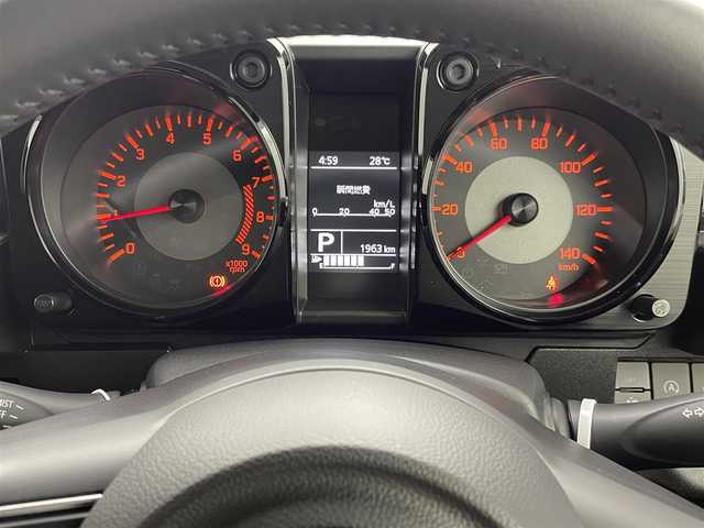 スズキ ジムニー XC 群馬県 2024(令6)年 0.2万km ブルーイッシュブラックパール3 禁煙車　純正ナビ　バックカメラ　Bluetooth　フルセグ　衝突軽減システム　クルーズコントロール　シートヒーター　ダウンヒルアシスト　横滑り防止装置　アイドリングストップ　車線逸脱警報　オートライト　LEDヘッドライト