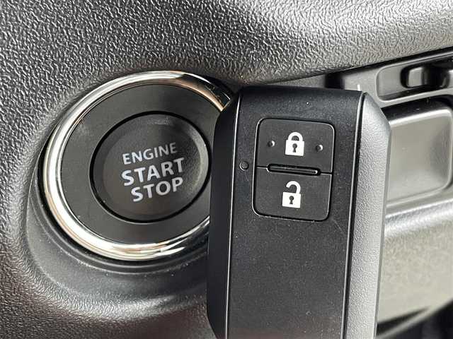 スズキ ジムニー XC 群馬県 2024(令6)年 0.2万km ブルーイッシュブラックパール3 禁煙車　純正ナビ　バックカメラ　Bluetooth　フルセグ　衝突軽減システム　クルーズコントロール　シートヒーター　ダウンヒルアシスト　横滑り防止装置　アイドリングストップ　車線逸脱警報　オートライト　LEDヘッドライト