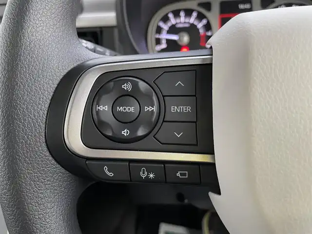 ダイハツ ムーヴ キャンバス ストライプス G 石川県 2024(令6)年 0.2万km シャイニングホワイトパール/レイクブルーメタリック 純正ディスプレイオーディオ/全方位カメラ/LEDヘッドライト/スマートアシスト/オートライト/両側パワースライドドア/レーンキープアシスト/クリアランスソナー/プッシュスタート/電動ミラー/ベンチシート/保証書