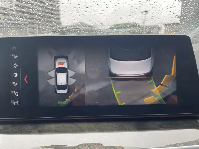 ＢＭＷ ５２３ｉ 栃木県 2018(平30)年 4.2万km 白 純正ナビ/(AM/FM/CD/DVD/Bluetooth/USB)/フルセグTV/全周囲カメラ /アンビエントライト /インテリジェントセーフティ /アダプティブクルーズコントロール /プッシュスタート /パワートランク /ヘッドアップディスプレイ /パワーシート/ミラーETC /コーナーセンサー