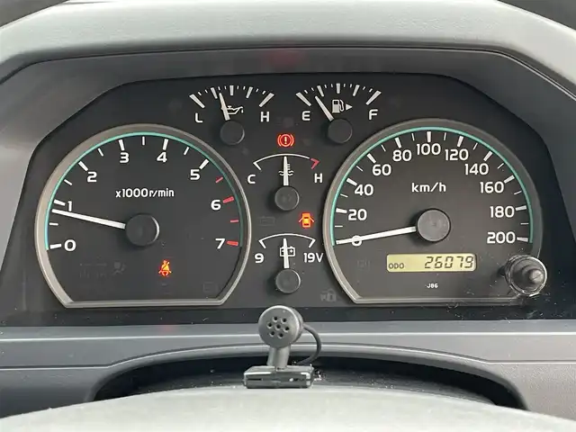 トヨタ ランドクルーザー 東京都 2015(平27)年 2.6万km ホワイト ５ＭＴ　/４ＷＤ　/アルパインナビ/前後ドラレコ　/ＥＴＣ　/バックカメラ　/キーレス　/Ｂｌｕｅｔｏｏｔｈ　/純正１６インチＡＷ　/背面タイヤ　/メッキドアミラー　/フォグランプ　/純正ドアバイザー　/純正フロアマット