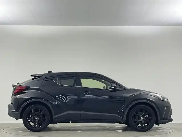 トヨタ Ｃ－ＨＲ G モード ネロ セーフティプラス 埼玉県 2021(令3)年 3万km ブラックマイカ 純正8インチナビ アラウンドビューモニター BSM レーダークルーズコントロール ハーフレザーシート ドライブレコーダー オートハイビーム コーナーセンサー Bluetooth スペアキー 衝突軽減