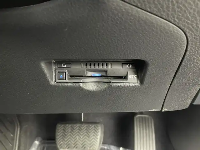 トヨタ Ｃ－ＨＲ G モード ネロ セーフティプラス 埼玉県 2021(令3)年 3万km ブラックマイカ 純正8インチナビ アラウンドビューモニター BSM レーダークルーズコントロール ハーフレザーシート ドライブレコーダー オートハイビーム コーナーセンサー Bluetooth スペアキー 衝突軽減