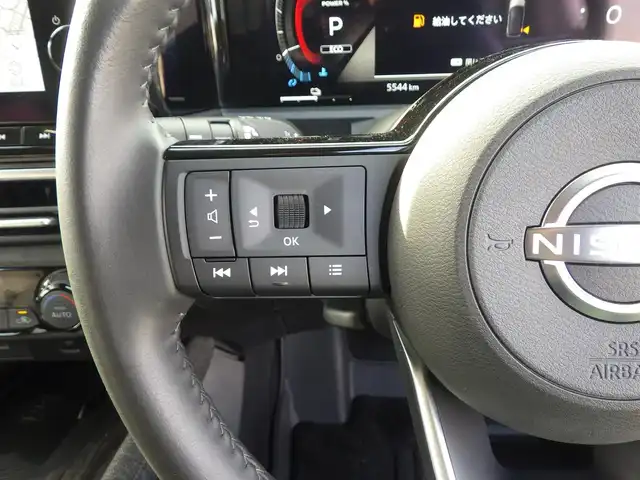 日産 オーラ G 千葉県 2024(令6)年 0.6万km ガーネットレッド/スーパーブラック 2トーン エマージェンシーブレーキ/インテリジェントルームミラー/インテリジェントクルーズコントロール/純正コネクトナビ/地デジTV/【Bluetooth接続】/アラウンドビューモニター/BOSEサウンド/ハーフレザーシート/革巻きステアリング/ステアリングスイッチ/コーナーセンサー/純正17インチアルミホイル/サイド/カーテン/ニーエアバッグ/インテリジェントキー