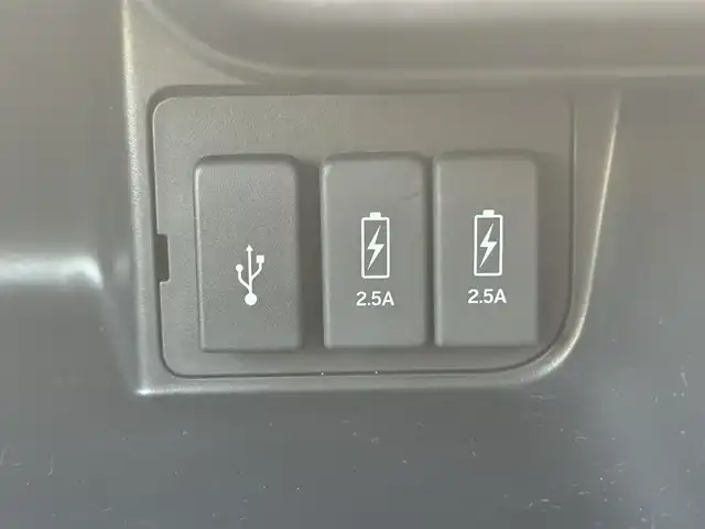 ホンダ Ｎ ＢＯＸ カスタム G L ホンダセンシング 千葉県 2020(令2)年 3.5万km プラチナホワイトパール ホンダセンシング/・衝突軽減ブレーキ/レーンキープアシスト/・レーダークルーズコントロール/オートハイビーム/・先行車発進お知らせ/踏み間違い防止(前後)/純正メモリナビ(VXM-214VFi)/・フルセグ/BT/DVD/CD/バックカメラ/ステアリングスイッチ/ETC/両側パワースライドドア/シートヒーター(D/N席)/LEDヘッドライト/オートライト/フォグライト/スマートキー/プッシュスタート/純正フロアマット/純正14インチAW