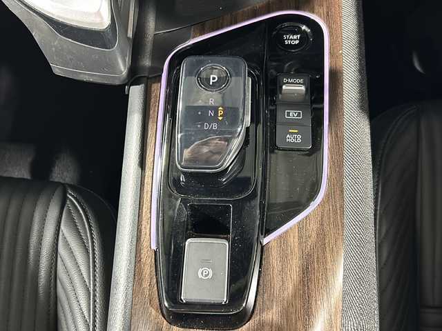 日産 オーラ G レザーエディション 沖縄県 2022(令4)年 2.4万km グレー 県外仕入/禁煙車/BOSEサウンド/純正SDナビ/USB/SD/BT/フルセグ/アラウンドビューモニター/ビルトインETC2.0/前後ドライブレコーダー/ワイヤレス充電/インテリジェントルームミラー/プロパイロット/エマージェンシーブレーキ/クリアランスソナー/横滑り防止装置/パーキングアシスト/ブラインドスポットモニター/アイドリングストップ/レザーシート/前席シートヒーター/オートマチックハイビーム/LEDヘッドライト/オートライト/純正17インチAW/プッシュスタート/スマートキー/保証書/取扱説明書