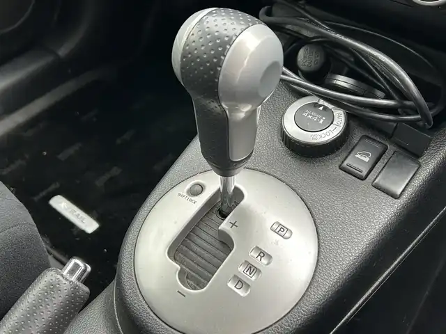 日産 エクストレイル 20GT 道東・釧路十勝 2010(平22)年 7万km ブリリアントホワイトパール パートタイム4WD/ディーゼルターボ/ディスプレイオーディオ/バックカメラ/ダウンヒルアシストコントロール/スマートキー/LEDヘッドライト/ETC/オートライト/ドアバイザー/フロアマット/革巻きステアリング