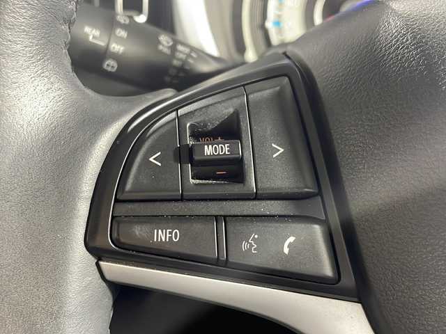 スズキ ハスラー HYBRID X 沖縄県 2020(令2)年 8.7万km クールカーキPM 県外仕入/禁煙車/衝突軽減ブレーキ/純正ナビ(フルセグ、Bluetooth、FM・AM、iPod)/全方位カメラ/コーナーセンサー/ＬＥＤヘッドライト/オートライト/レーンキープアシスト/純正アルミホイール/プッシュスタート/スマートキー/シートヒーター