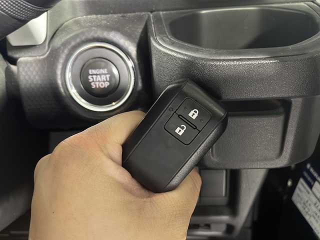 スズキ ハスラー HYBRID X 沖縄県 2020(令2)年 8.7万km クールカーキPM 県外仕入/禁煙車/衝突軽減ブレーキ/純正ナビ(フルセグ、Bluetooth、FM・AM、iPod)/全方位カメラ/コーナーセンサー/ＬＥＤヘッドライト/オートライト/レーンキープアシスト/純正アルミホイール/プッシュスタート/スマートキー/シートヒーター