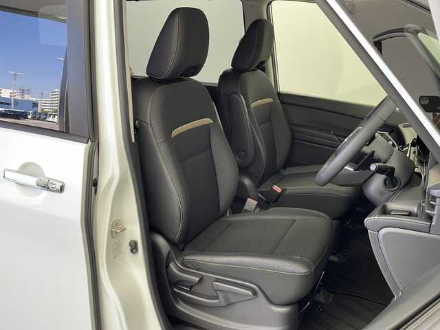 日産 セレナ ハイウェイスター V 新潟県 2023(令5)年 4.3万km プリズムホワイト 純正メモリナビ/純正LEDヘッドライト/デジタルインナーミラー/プロパイロット/パドルシフト/両側パワースライドドア/純正ビルトインETC/スマートキー/アラウンドビューモニター/フルセグTV/レーダークルーズコントロール/HDMI