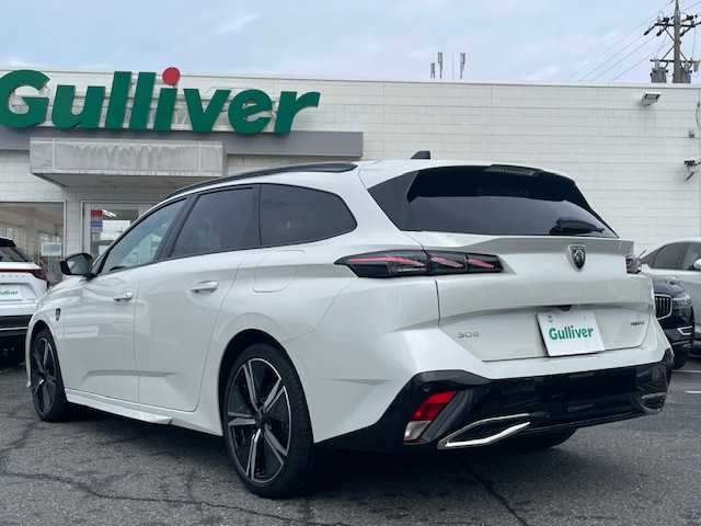 プジョー ３０８ SW GTハイブリッド 三重県 2022(令4)年 0.7万km パール レーンキープアシスト/ドライバーアテンションアラート/アクティブセーフティブレーキ/アクティブクルーズコントロール/レーンポジショニングアシスト/ブラインドスポットモニターロングレンジ/フロント/バックソナー/リアトラフィックアラート/パノラミックサンルーフ/360°ビジョン/純正メモリーナビゲーション/【Bluetooth/FM/AM】/ETC/前後ドライブレコーダー/ワイヤレス充電/パワーバックドア/パドルシフト/ステアリングヒーター/ハーフレザーシート/D席パワーシート/D/N席シートヒーター/オートライト/LEDヘッドランプ/225/40R18インチ純正AW/プッシュスタート/スマートキー/スペアキー/純正フロアマット