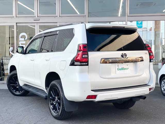 トヨタ ランドクルーザー プラド TX Lパッケージ ブラックED 青森県 2021(令3)年 2.2万km ホワイトパールクリスタルシャイン 寒冷地仕様/ワンオーナー/プリクラッシュセーフティ/アダプティブクルーズコントロール/オートマチックハイビーム/レーンアシスト/黒レザーシート/社外ナビ(BT/フルセグ/DVD/CD/ラジオ)/パワーシート(D/N)/バックカメラ/LEDヘッドライト/純正スマートキー一体型エンジンスターター /エアーシート/シートヒーター/ドライブレコーダー/トノカバー/オートライト/フォグライト/リヤフォグライト/ヘッドライトウォッシャー/スペアタイヤ/スペアキー/ETC/新車時保証書/取扱説明書