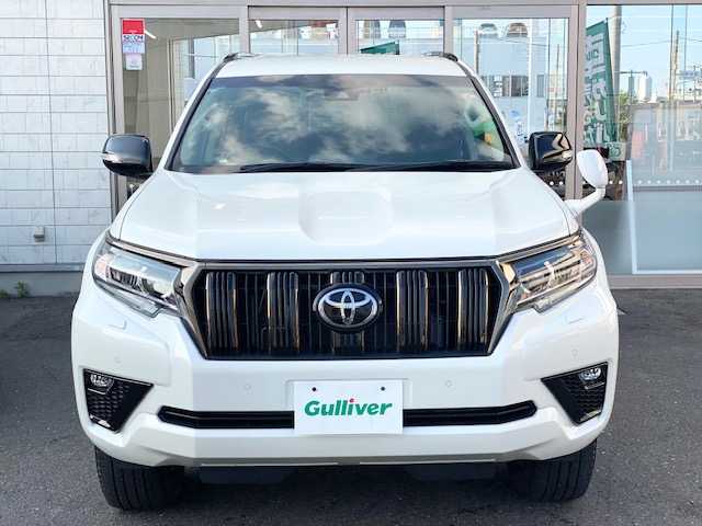 トヨタ ランドクルーザー プラド TX Lパッケージ ブラックED 青森県 2021(令3)年 2.2万km ホワイトパールクリスタルシャイン 寒冷地仕様/ワンオーナー/プリクラッシュセーフティ/アダプティブクルーズコントロール/オートマチックハイビーム/レーンアシスト/黒レザーシート/社外ナビ(BT/フルセグ/DVD/CD/ラジオ)/パワーシート(D/N)/バックカメラ/LEDヘッドライト/純正スマートキー一体型エンジンスターター /エアーシート/シートヒーター/ドライブレコーダー/トノカバー/オートライト/フォグライト/リヤフォグライト/ヘッドライトウォッシャー/スペアタイヤ/スペアキー/ETC/新車時保証書/取扱説明書