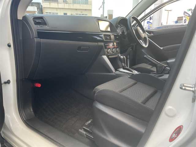 マツダ ＣＸ－５ 20S 沖縄県 2014(平26)年 7.3万km クリスタルホワイトパールマイカ (株)IDOMが運営する【じしゃロンコザ店】の自社ローン専用車両になりますこちらは現金またはオートローンご利用時の価格です。自社ローンご希望の方は別途その旨お申付け下さい/純正ナビ　/フルセグＴＶ　/Ｂｌｕｅｔｏｏｔｈ接続　/バックカメラ　/ＥＴＣ　/ＣＤ／ＤＶＤ接続　/クルーズコントロール　/プッシュスタート　/スマートキー　/スペアキー　/純正アルミホイール　/純正フロアマット