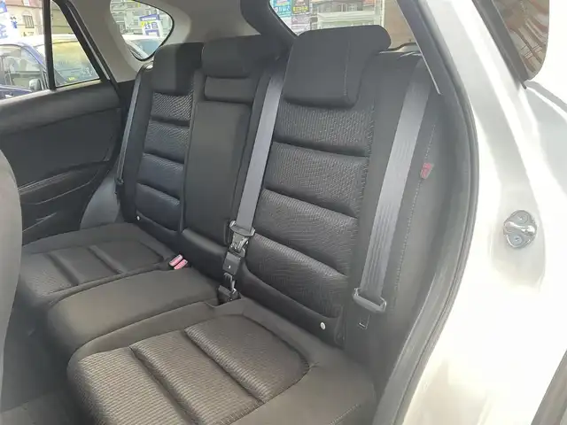 マツダ ＣＸ－５ 20S 沖縄県 2014(平26)年 7.3万km クリスタルホワイトパールマイカ (株)IDOMが運営する【じしゃロンコザ店】の自社ローン専用車両になりますこちらは現金またはオートローンご利用時の価格です。自社ローンご希望の方は別途その旨お申付け下さい/純正ナビ　/フルセグＴＶ　/Ｂｌｕｅｔｏｏｔｈ接続　/バックカメラ　/ＥＴＣ　/ＣＤ／ＤＶＤ接続　/クルーズコントロール　/プッシュスタート　/スマートキー　/スペアキー　/純正アルミホイール　/純正フロアマット