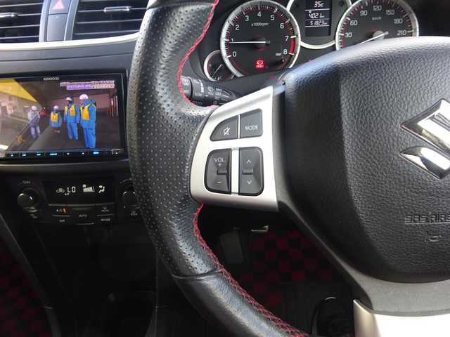 スズキ スイフト スポーツ 静岡県 2013(平25)年 5.2万km ブーストブルーパールメタリック ワンオーナー/禁煙車/KENWOOD SDナビ　MDVーZ704/（CD/DVD/SD REC/BT/USB/フルセグTV)/バックカメラ/プッシュスタート・スマートキー/クルーズコントロール/革巻きステアリングホイール/HIDヘッドライト/ETC/社外フロアマット/電動格納ミラー/スペアキー/保証書・取扱説明書