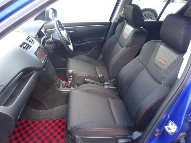 スズキ スイフト スポーツ 静岡県 2013(平25)年 5.2万km ブーストブルーパールメタリック ワンオーナー/禁煙車/KENWOOD SDナビ　MDVーZ704/（CD/DVD/SD REC/BT/USB/フルセグTV)/バックカメラ/プッシュスタート・スマートキー/クルーズコントロール/革巻きステアリングホイール/HIDヘッドライト/ETC/社外フロアマット/電動格納ミラー/スペアキー/保証書・取扱説明書