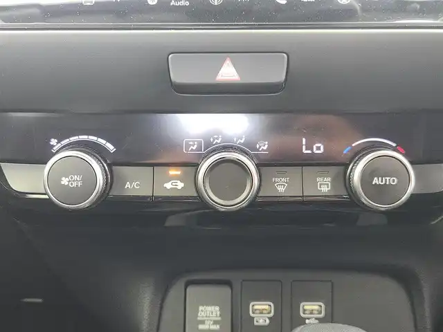 ホンダ フィット e:HEV RS 愛知県 2024(令6)年 0.2万km 黒 ホンダセンシング/　・衝突軽減ブレーキ/　・誤発進抑制機能/　・後方誤発進抑制機能/　・近距離衝突軽減ブレーキ/　・歩行者事故低減ステアリング/　・路外逸脱抑制機能/　・渋滞追従機能付アダプティブクルーズコントロール/　・車線維持支援システム/　・トラフィックジャムアシスト/　・先行車発進お知らせ機能/　・標識認識機能/　・オートハイビーム/純正ナビ/（Bluetooth/フルセグTV/USB）/バックカメラ/ETC2.0/ドライブレコーダー/ハーフレザー/オートライト/電子パーキング/オートホールド/ドアバイザー/純正フロアマット/パドルシフト/純正LEDライト