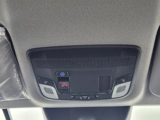 ホンダ フィット e:HEV RS 愛知県 2024(令6)年 0.2万km 黒 ホンダセンシング/　・衝突軽減ブレーキ/　・誤発進抑制機能/　・後方誤発進抑制機能/　・近距離衝突軽減ブレーキ/　・歩行者事故低減ステアリング/　・路外逸脱抑制機能/　・渋滞追従機能付アダプティブクルーズコントロール/　・車線維持支援システム/　・トラフィックジャムアシスト/　・先行車発進お知らせ機能/　・標識認識機能/　・オートハイビーム/純正ナビ/（Bluetooth/フルセグTV/USB）/バックカメラ/ETC2.0/ドライブレコーダー/ハーフレザー/オートライト/電子パーキング/オートホールド/ドアバイザー/純正フロアマット/パドルシフト/純正LEDライト