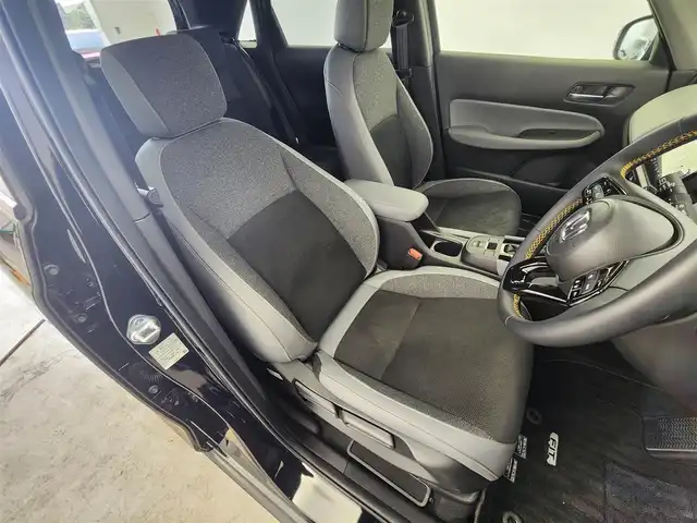 ホンダ フィット e:HEV RS 愛知県 2024(令6)年 0.2万km 黒 ホンダセンシング/　・衝突軽減ブレーキ/　・誤発進抑制機能/　・後方誤発進抑制機能/　・近距離衝突軽減ブレーキ/　・歩行者事故低減ステアリング/　・路外逸脱抑制機能/　・渋滞追従機能付アダプティブクルーズコントロール/　・車線維持支援システム/　・トラフィックジャムアシスト/　・先行車発進お知らせ機能/　・標識認識機能/　・オートハイビーム/純正ナビ/（Bluetooth/フルセグTV/USB）/バックカメラ/ETC2.0/ドライブレコーダー/ハーフレザー/オートライト/電子パーキング/オートホールド/ドアバイザー/純正フロアマット/パドルシフト/純正LEDライト