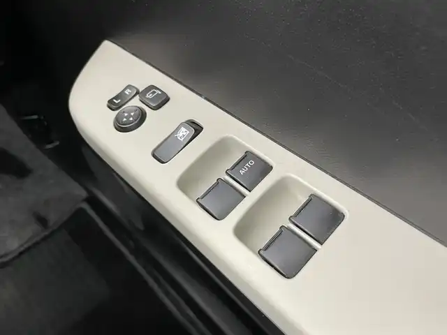 スズキ アルト L 千葉県 2020(令2)年 5.4万km シフォンアイボリーM セーフティサポート/・デュアルセンサーブレーキサポート/・誤発進抑制機能（後方含む）/・車線逸脱警報機能/・ふらつき警報機能/・先行車発進お知らせ機能/・ハイビームアシスト/・後退時ブレーキサポート/・リアパーキングセンサー/・オートライト/純正CD/キーレス/ヘッドライトレベライザー/電動格納ミラー
