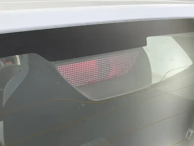 スズキ アルト F 群馬県 2016(平28)年 3.8万km スペリアホワイト オーディオ　CD再生機能　横滑り防止装置　ヘッドライトレベライザー　社外アルミホイール　マニュアルエアコン　社外フロアマット　パワーステアリング　パワーウィンドウ　AUX接続　ABS　リモコンキー