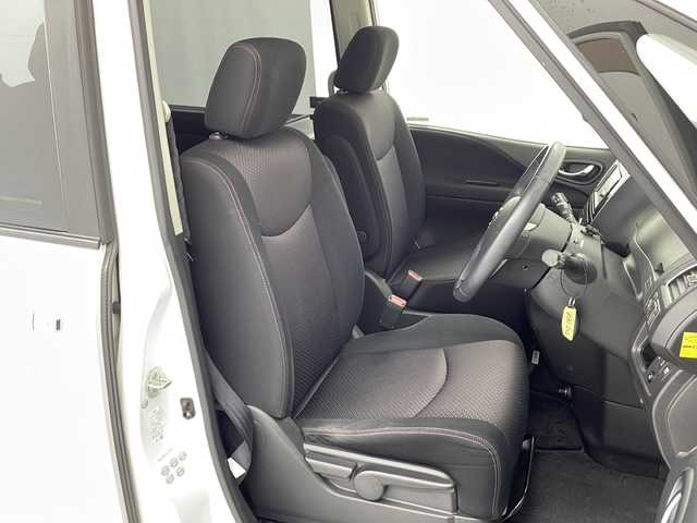 日産 セレナ ハイウェイスター Vセレクション 愛知県 2011(平23)年 10.5万km ブリリアントホワイトパール /禁煙車//純正ナビ(MC311D-W)//CD DVD BT フルセグTV//ETC//バックカメラ//アルパイン後席フリップダウンモニター(TMX-R2200)//ハロゲンヘッドライト//オートライト//フォグランプ//両側パワースライドドア//スライドドアサンシェード//オゾンセーフフルオートデュアルエアコン//ジャガード織物シート//純正16インチアルミホイール//純正フロアマット//純正ドアバイザー//革巻きステアリング//プッシュスタート//電動格納ミラーウィンカー//アイドリングストップ//新車保証書・取扱説明書